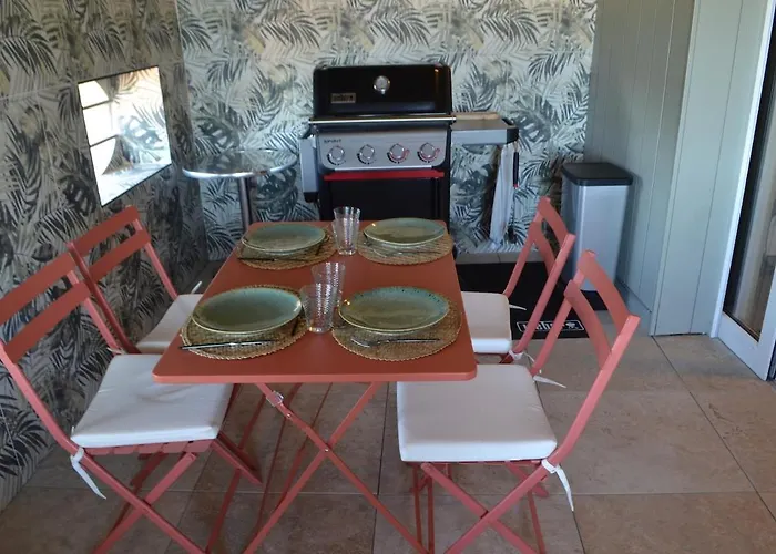 En Duplex Vue Sur Grimaud