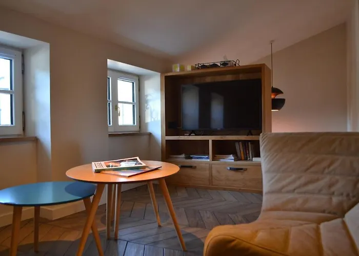 شقة En Duplex Vue Sur غريمو